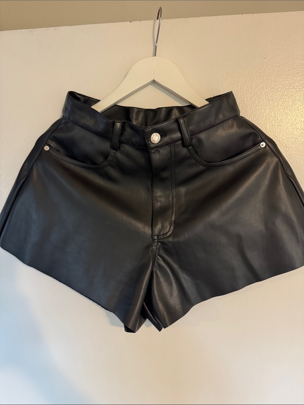 WeWoreWhat / Revolve Black Faux Leather High-Waist Shorts - 25